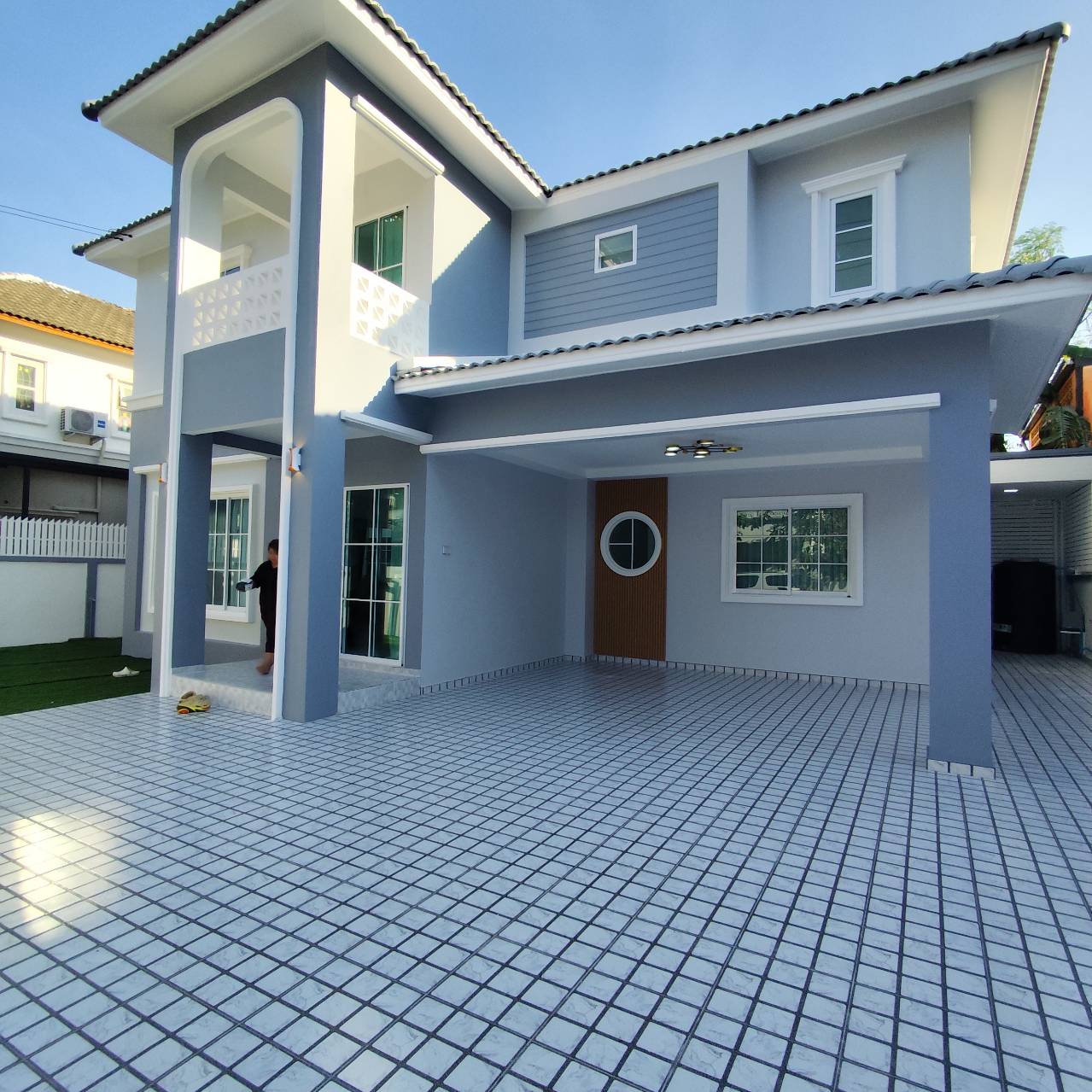 เคซี พาร์ควิลล์3 ถนนหทัยราษฎร์ ซอย34-1 บ้านรีโนเวทใหม่ ใสเฟอร์เต็ม พร้อมสวนสีเขียว  ชุดเตาแก๊ส จอดรถในบ้าน2คัน