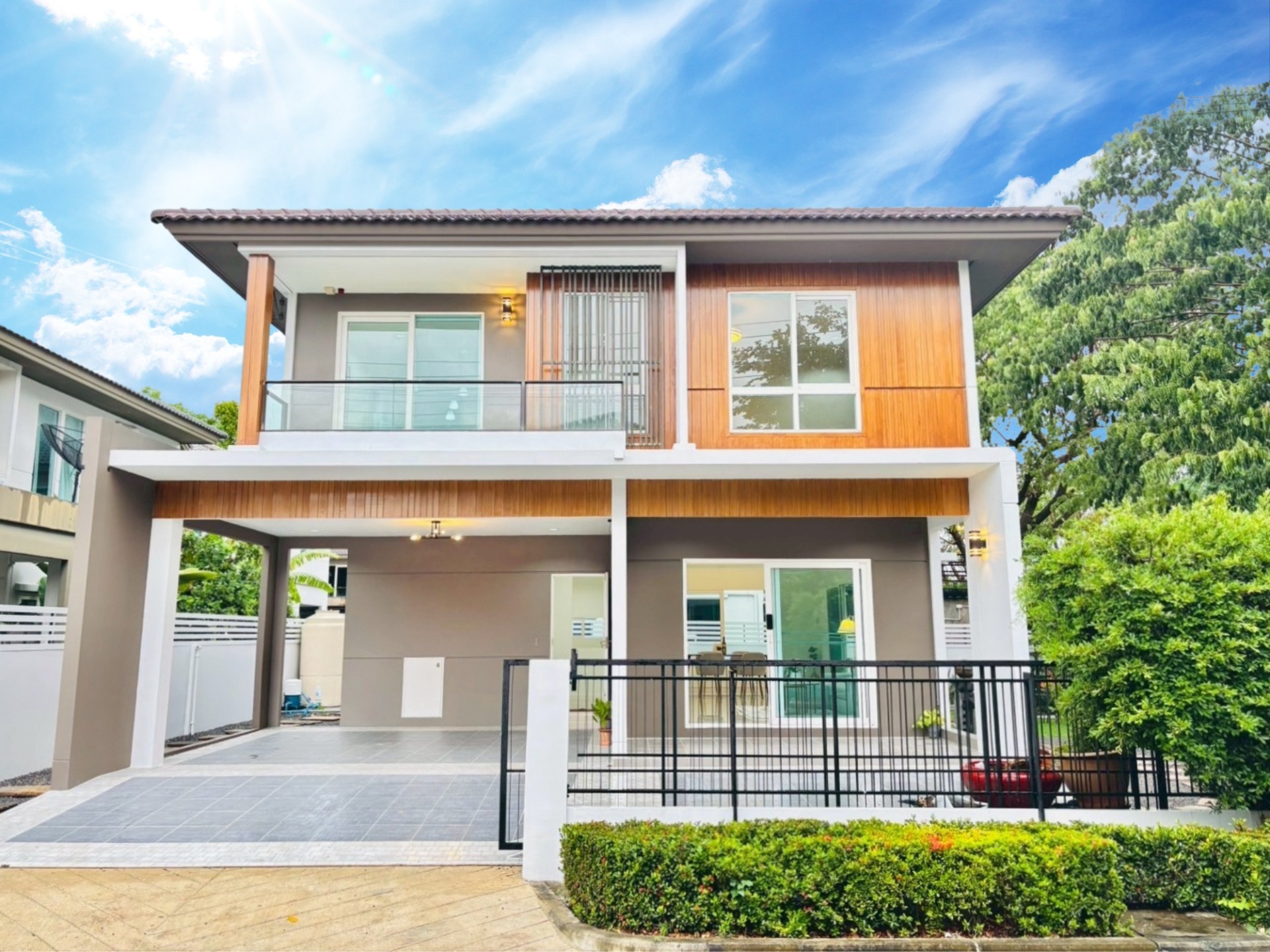 หมู่บ้านชัยพฤกษ์ รามอินทรา-พระยาสุเรนทร์ ถนนพระยาสุเรนทร์ ซ30 คลองสามวา กรุงเทพ