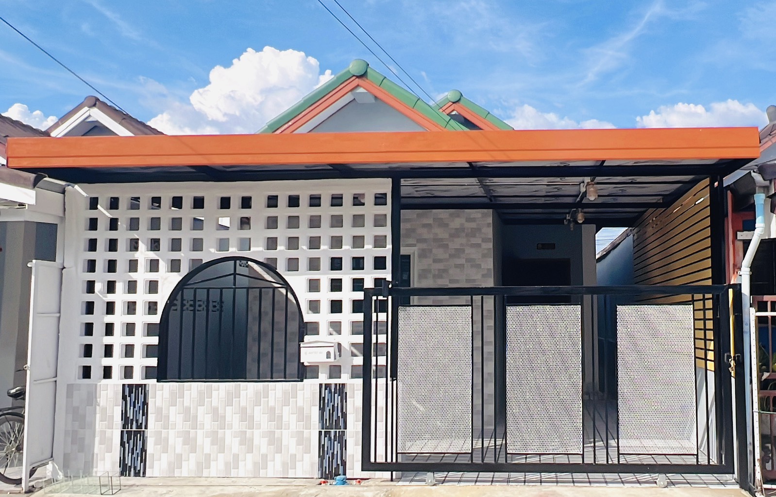 อมรทรัพย์ ถนนอยู่วิทยา ซอยอยู่วิทยา16 กระทุ่มราย หนองจอก กรุงเทพ - Image 1