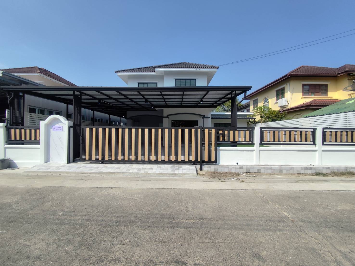 บ้านมือสอง บ้านรีโนเวท คลองสามวาา พร้อมอยู่ สวยเหมือนใหม่ ใส่เฟอร์เต็ม