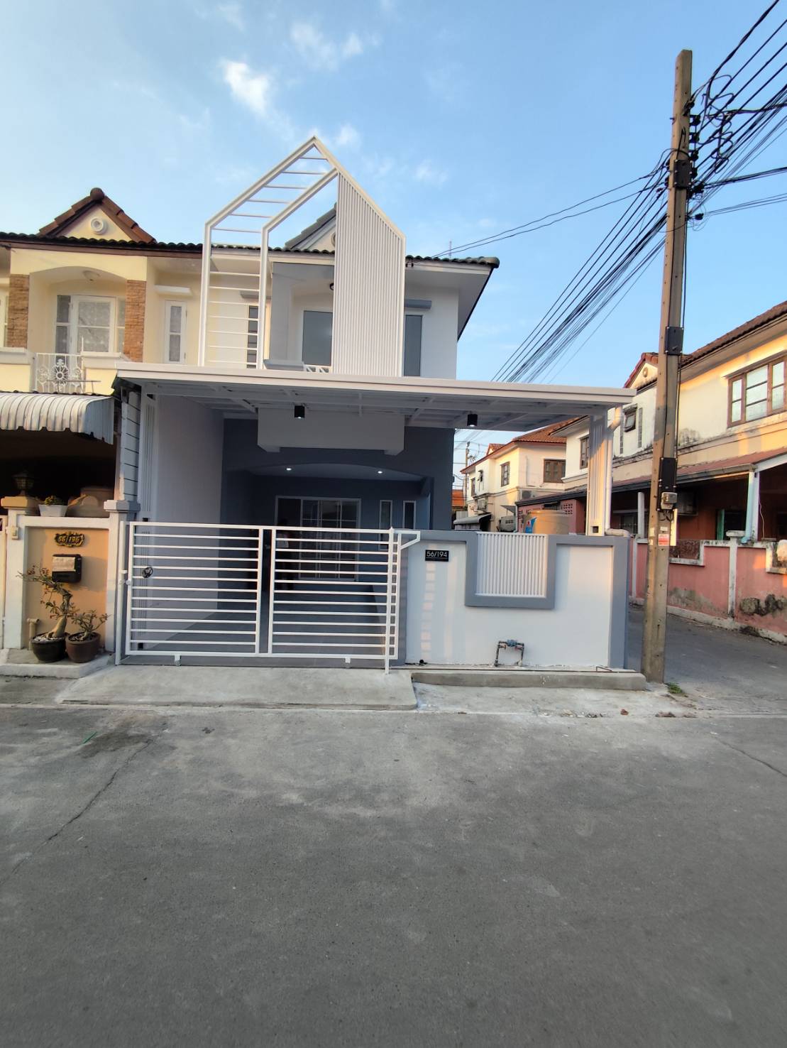 เคซี รามอินทรา6 ถนนพระยาสุเรนทร์ ซอย45 คลองสามวา รีโนเวทใหม่ ใส่เฟอร์ครบ จัดสินเชื่อให้ กู้ได้เต็ม