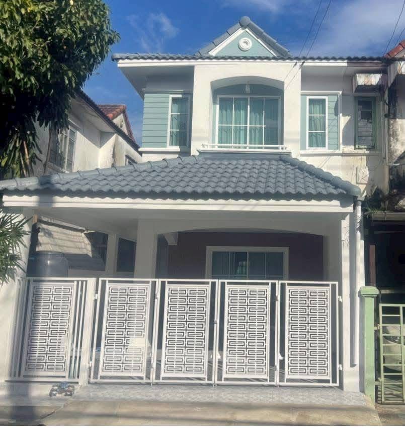 ขายบ้านรีโนเวทคลองสามวา ถนนหทัยราษฎร์ แถมเฟอร์ครบ